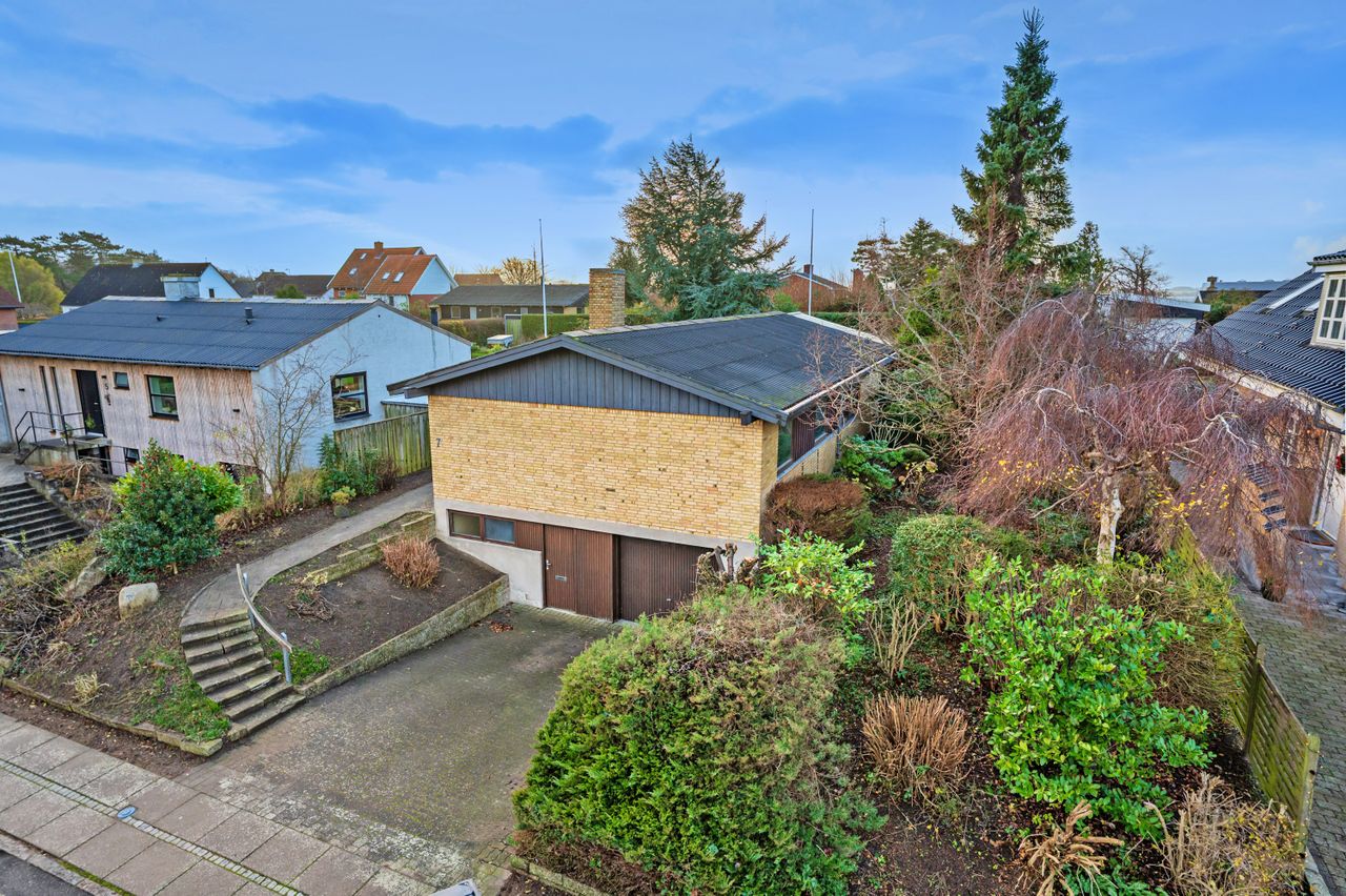 Ejendomsbillede 2 af 30